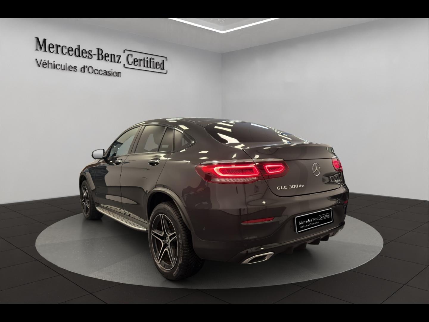 Image MERCEDES-BENZ GLC Coupé 300 de 194+122ch AMG Line 4Matic 9G-Tronic