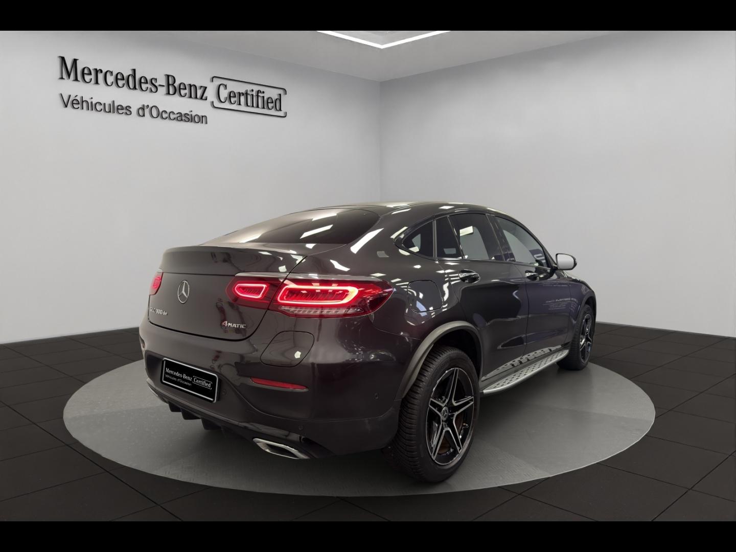 Image MERCEDES-BENZ GLC Coupé 300 de 194+122ch AMG Line 4Matic 9G-Tronic