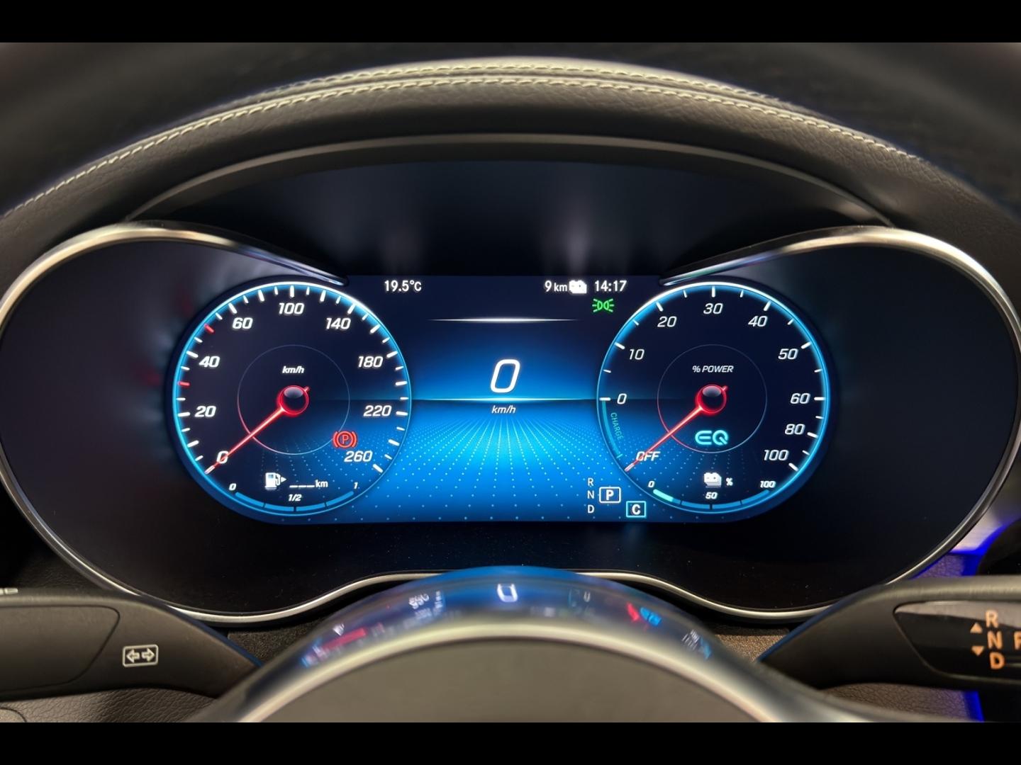 Image MERCEDES-BENZ GLC Coupé 300 de 194+122ch AMG Line 4Matic 9G-Tronic