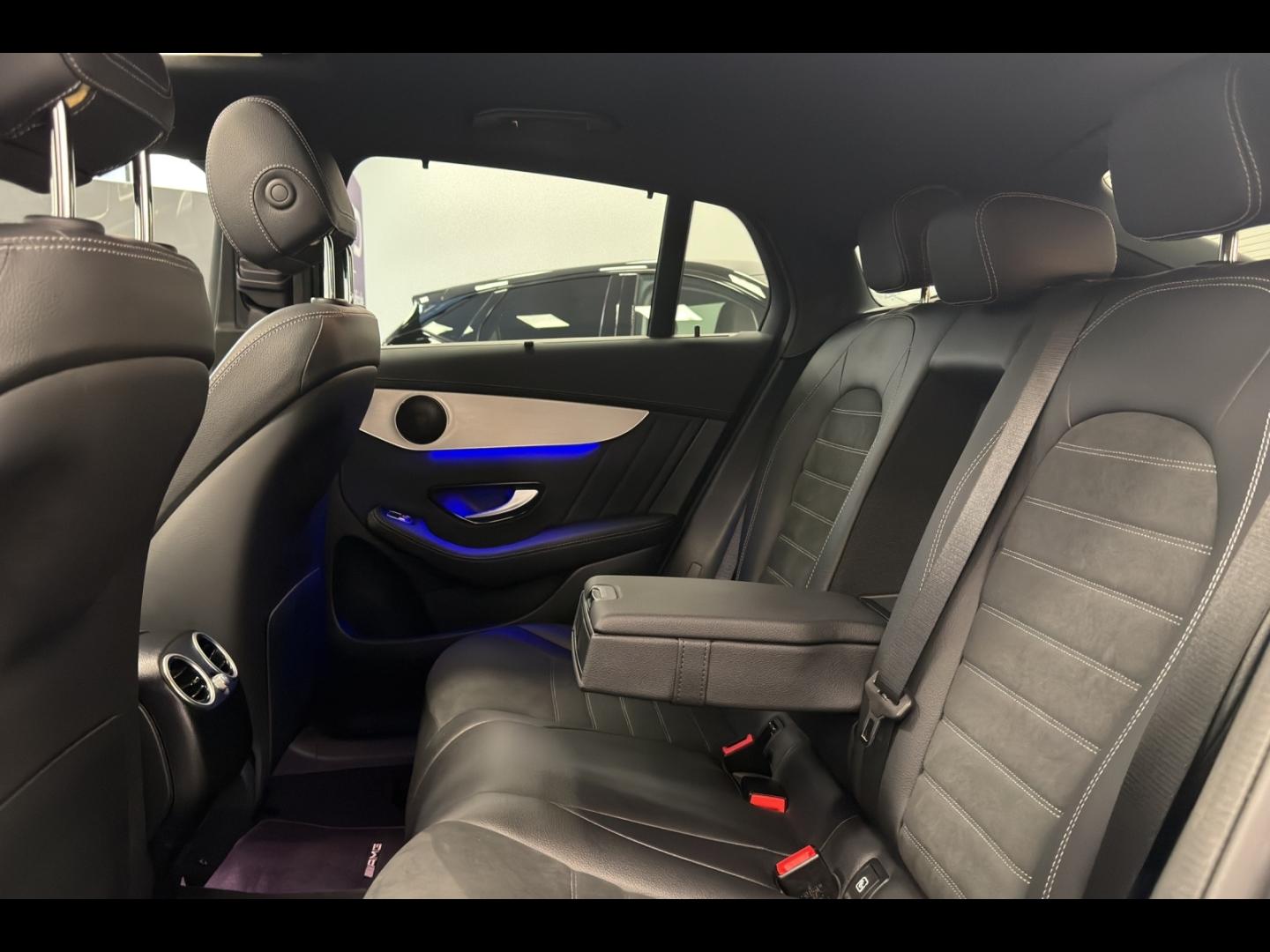Image MERCEDES-BENZ GLC Coupé 300 de 194+122ch AMG Line 4Matic 9G-Tronic