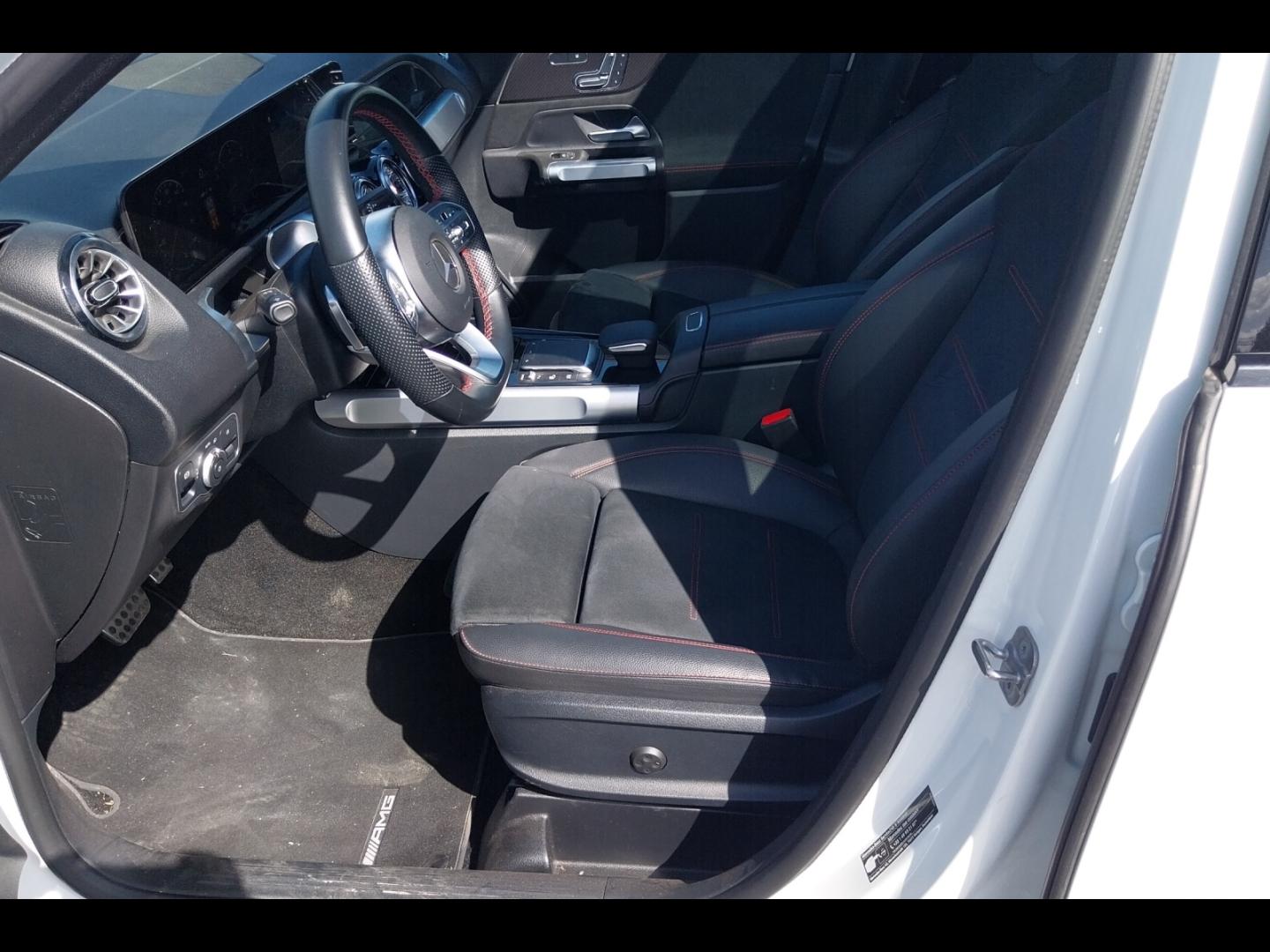 Image MERCEDES-BENZ GLB 200 d 150ch AMG Line 8G-DCT