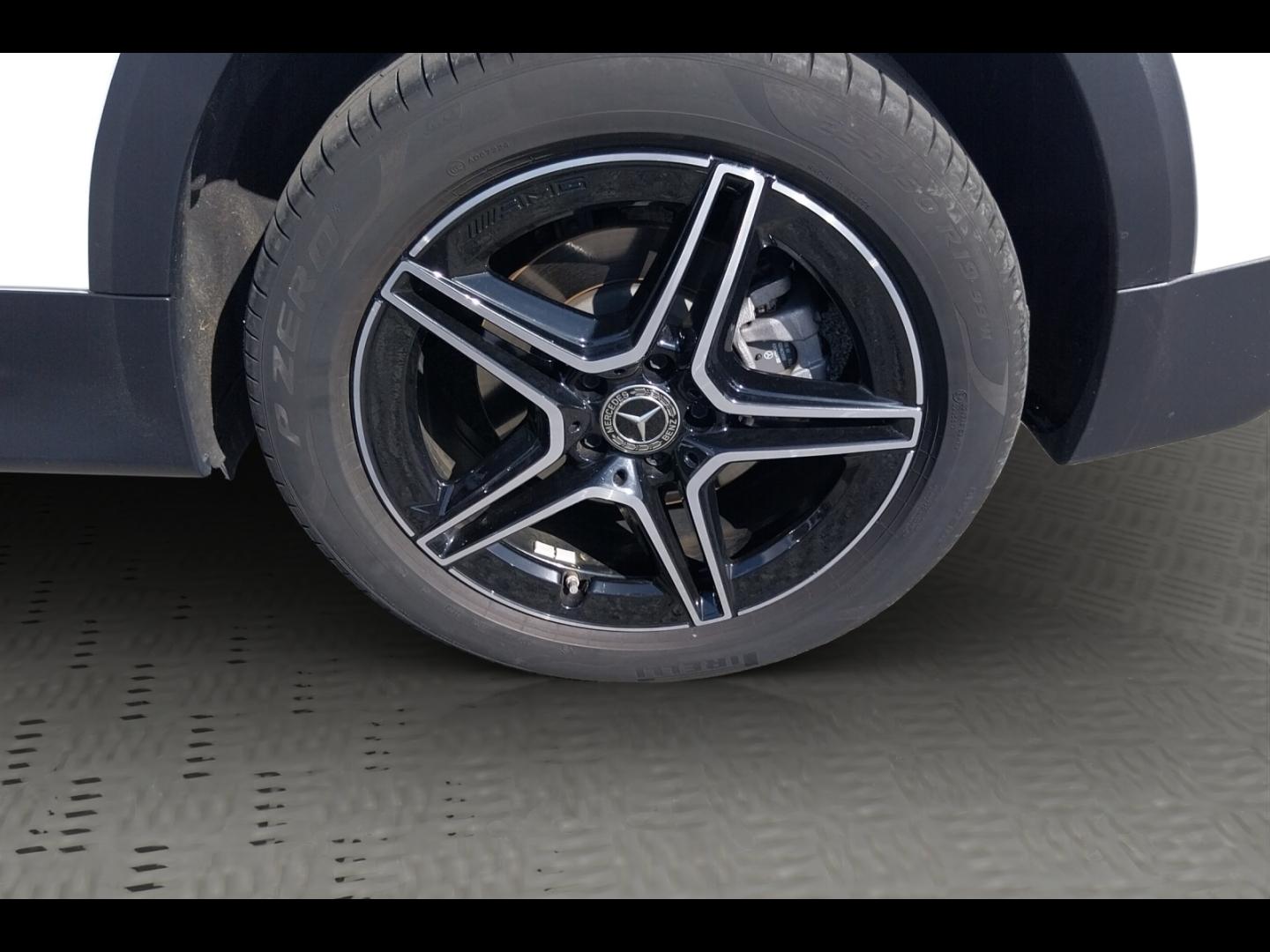 Image MERCEDES-BENZ GLB 200 d 150ch AMG Line 8G-DCT