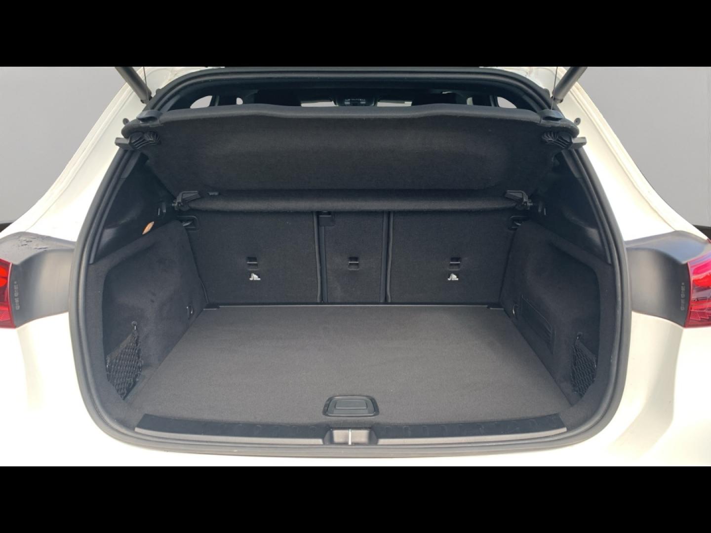 Image MERCEDES-BENZ GLA 200 d 150ch AMG Line 8G-DCT
