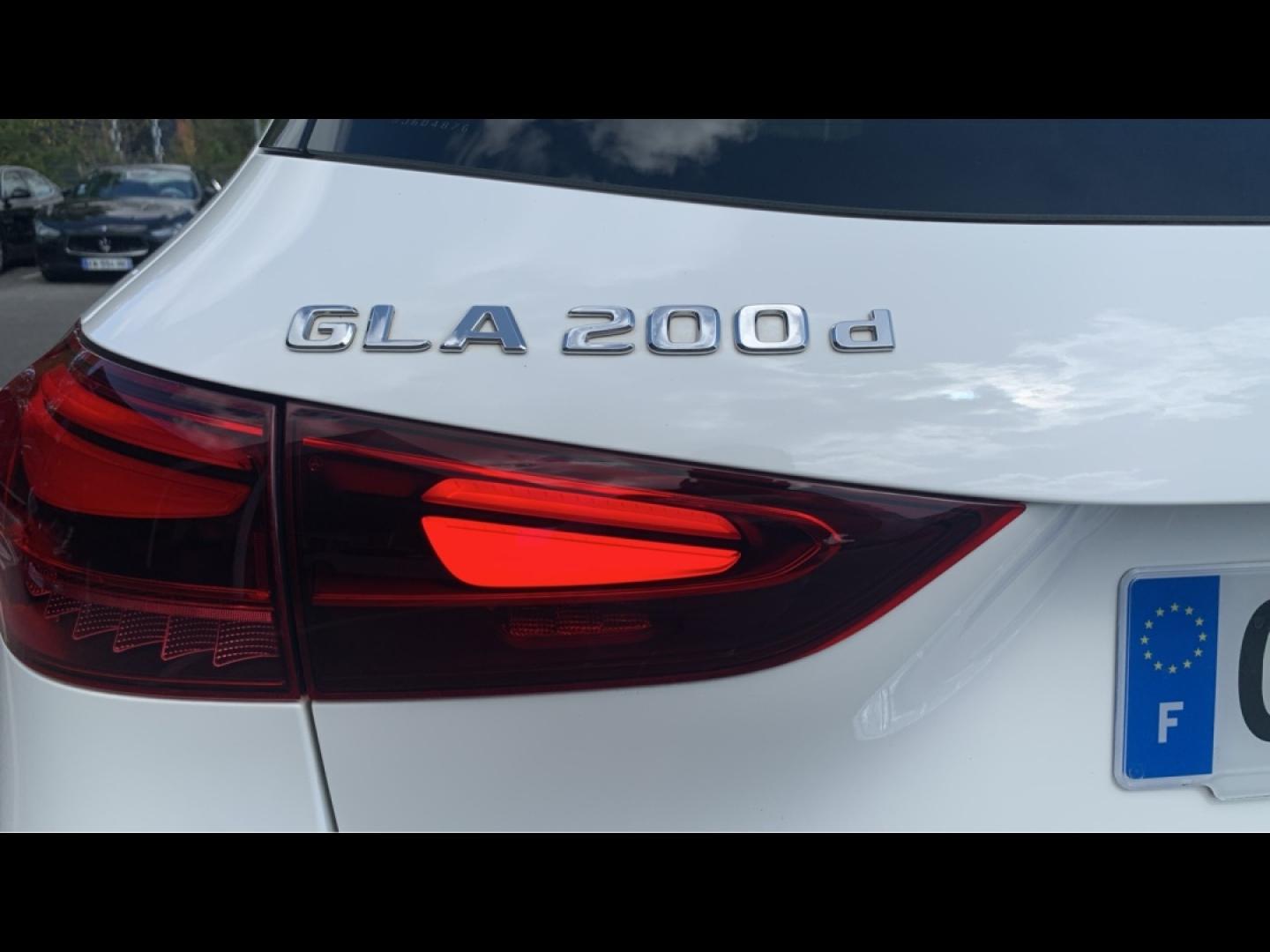 Image MERCEDES-BENZ GLA 200 d 150ch AMG Line 8G-DCT