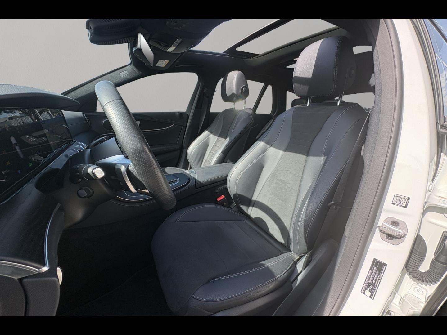 Image MERCEDES-BENZ Classe E Break 220 d 200+20ch AMG Line 9G-Tronic