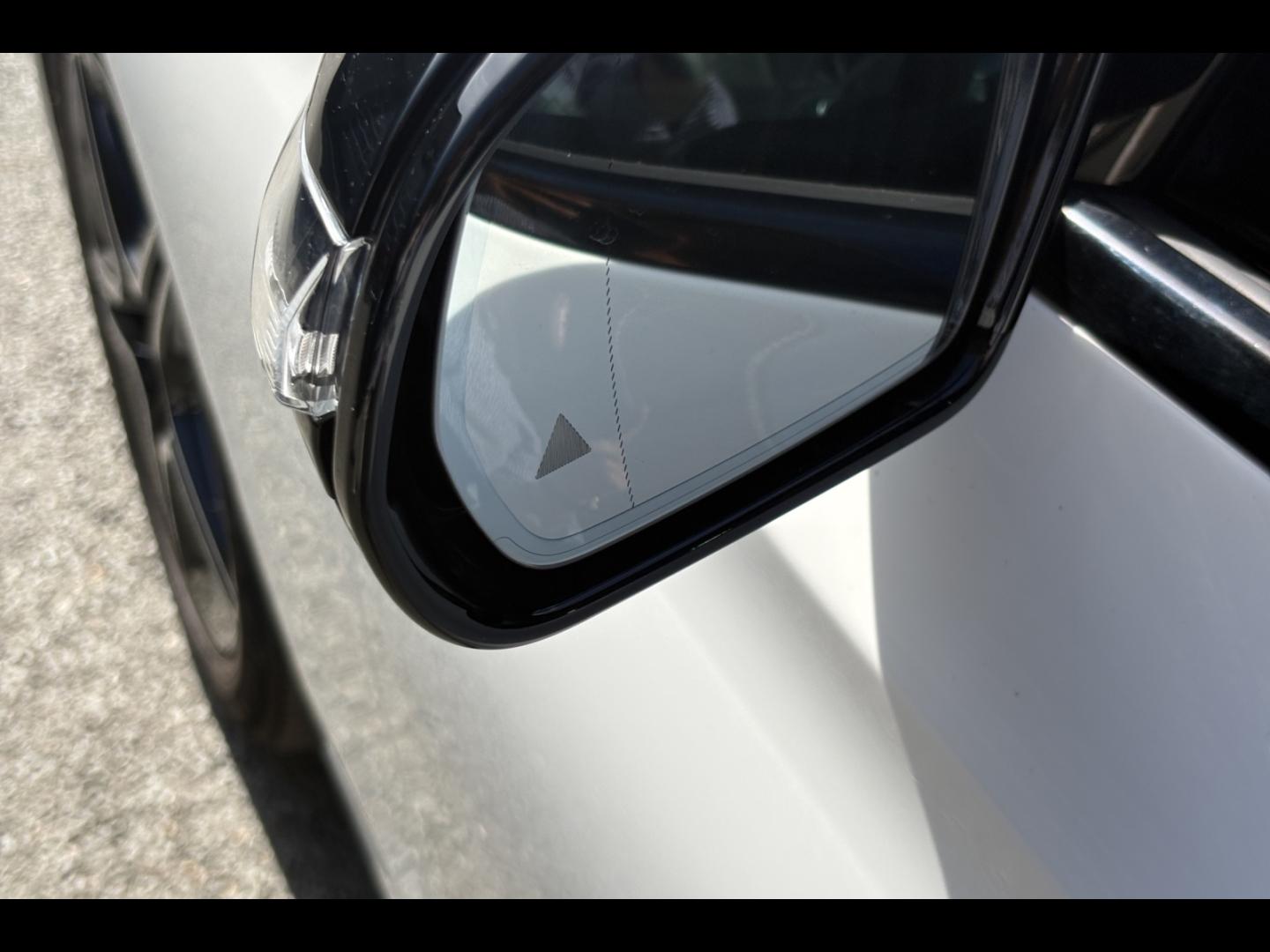 Image MERCEDES-BENZ Classe E Break 220 d 200+20ch AMG Line 9G-Tronic
