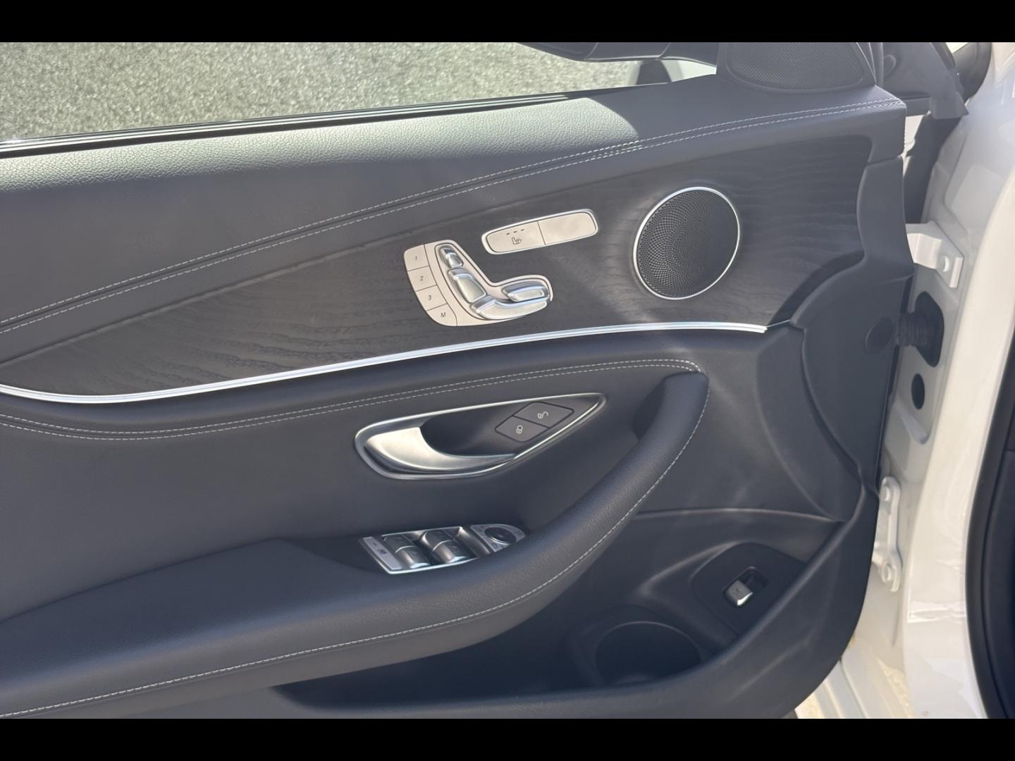 Image MERCEDES-BENZ Classe E Break 220 d 200+20ch AMG Line 9G-Tronic