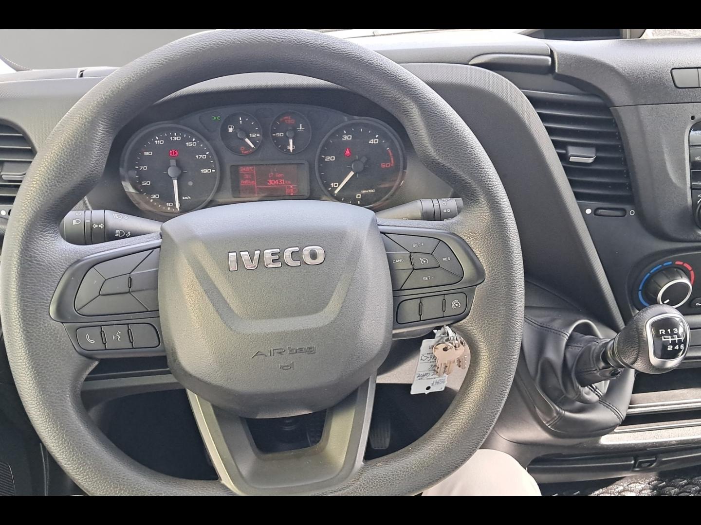 Image IVECO Daily CCb 35C16H empattement 3750 3.0