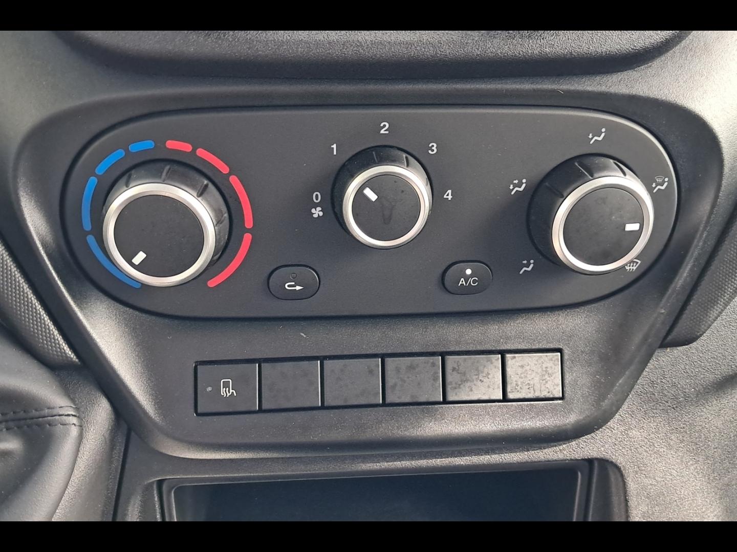 Image IVECO Daily CCb 35C16H empattement 3750 3.0