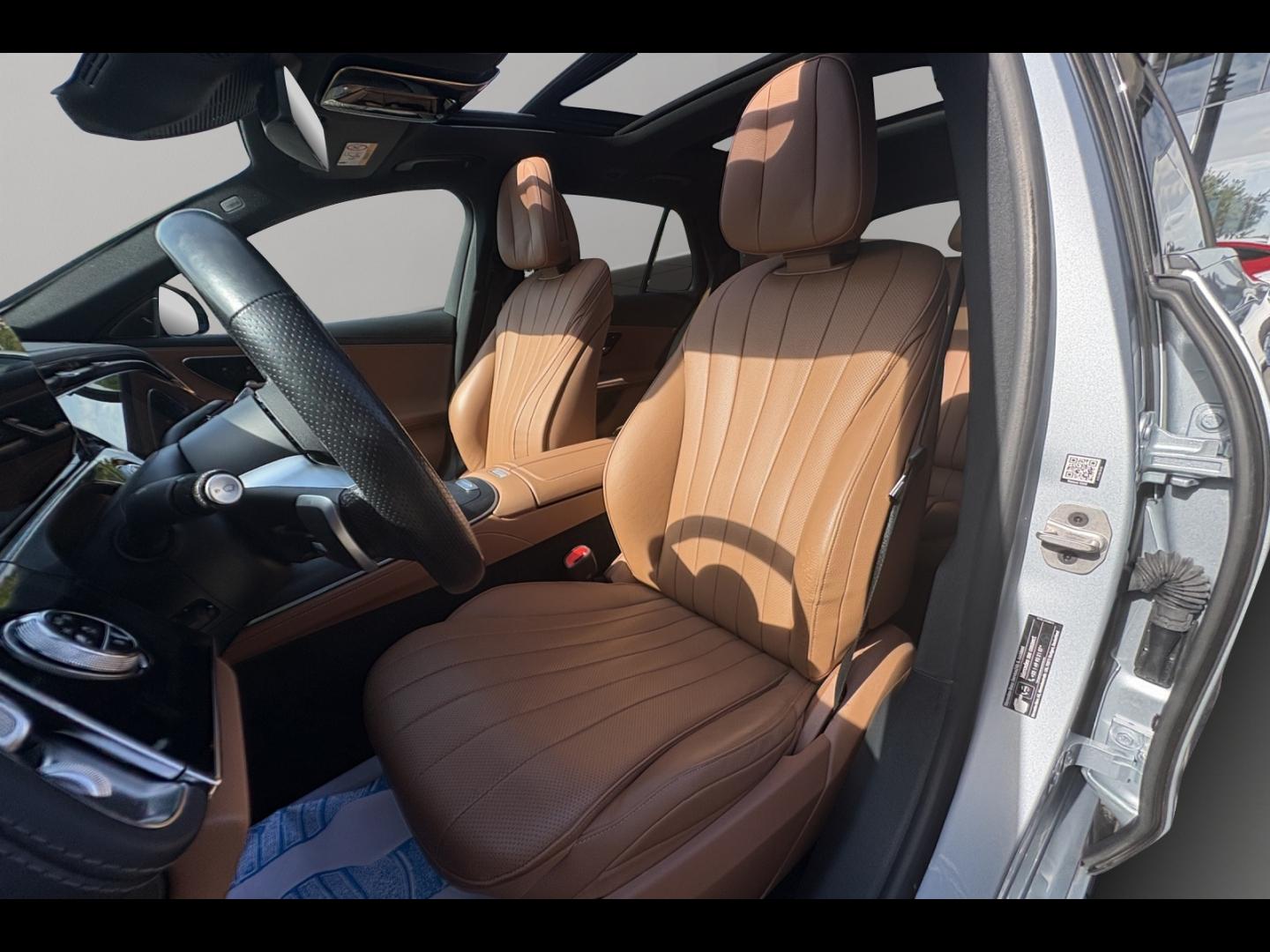 Image MERCEDES-BENZ Classe E Break 300 e 204+129ch AMG Line 9G-Tronic