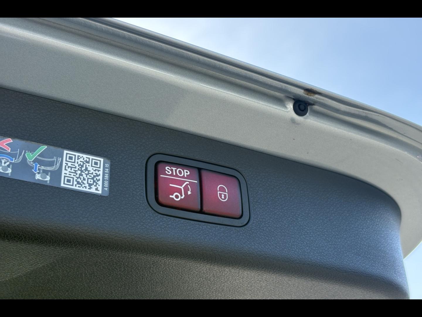 Image MERCEDES-BENZ Classe E Break 300 e 204+129ch AMG Line 9G-Tronic
