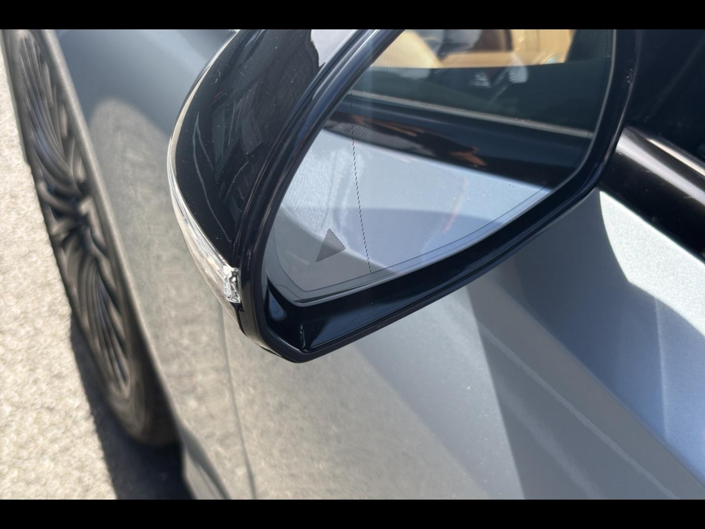 Image MERCEDES-BENZ Classe E Break 300 e 204+129ch AMG Line 9G-Tronic