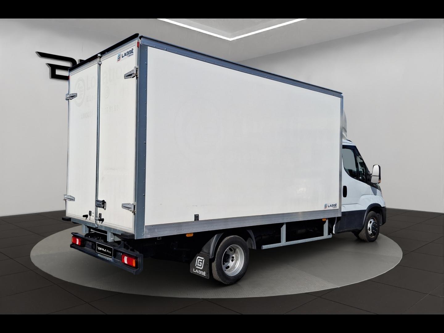 Image IVECO Daily CCb 35C16H empattement 4100 3.0L Caisse 2 portes arrières