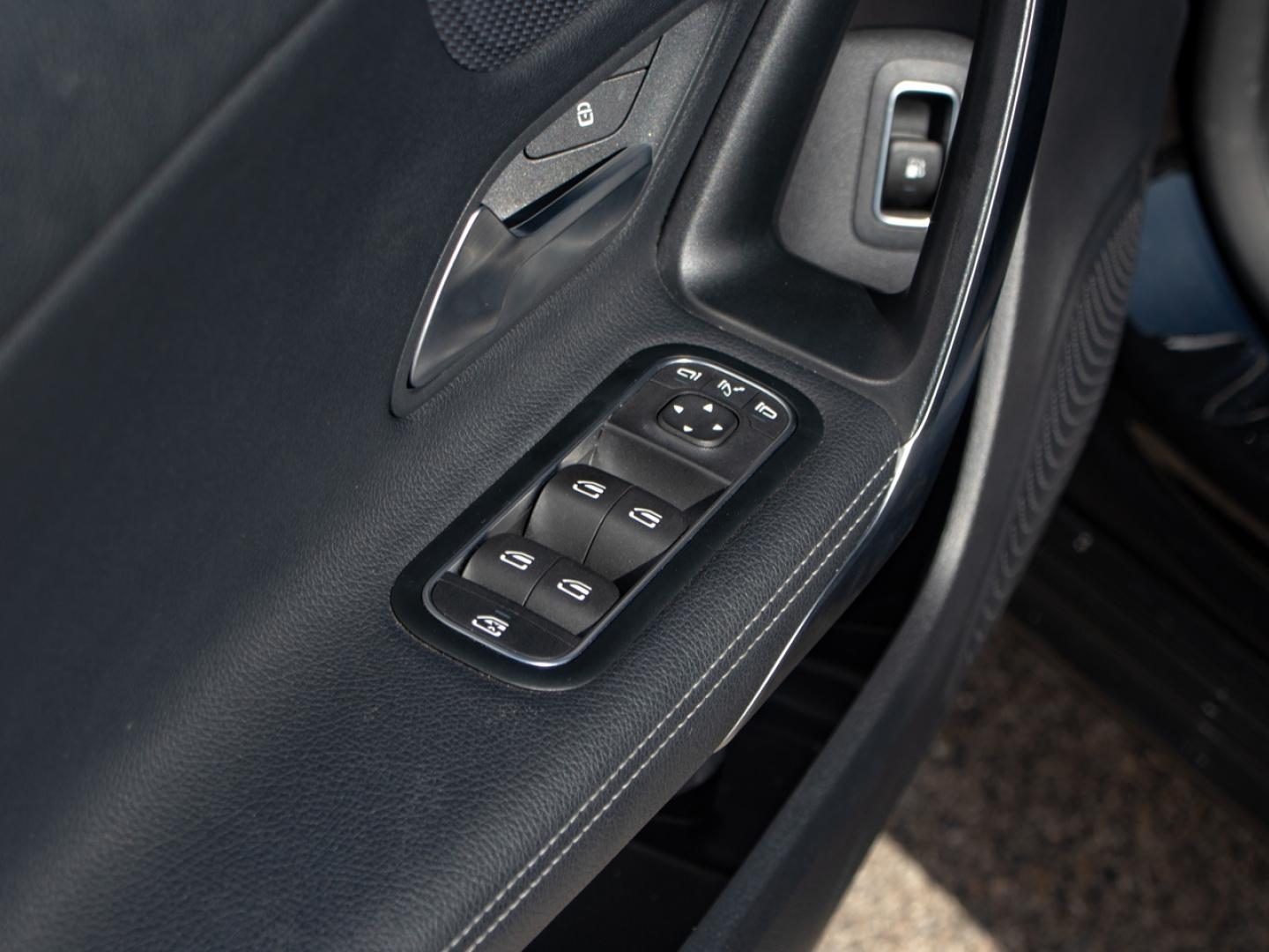 Image MERCEDES-BENZ Classe A 250 e 163+109ch Business Line 8G-DCT