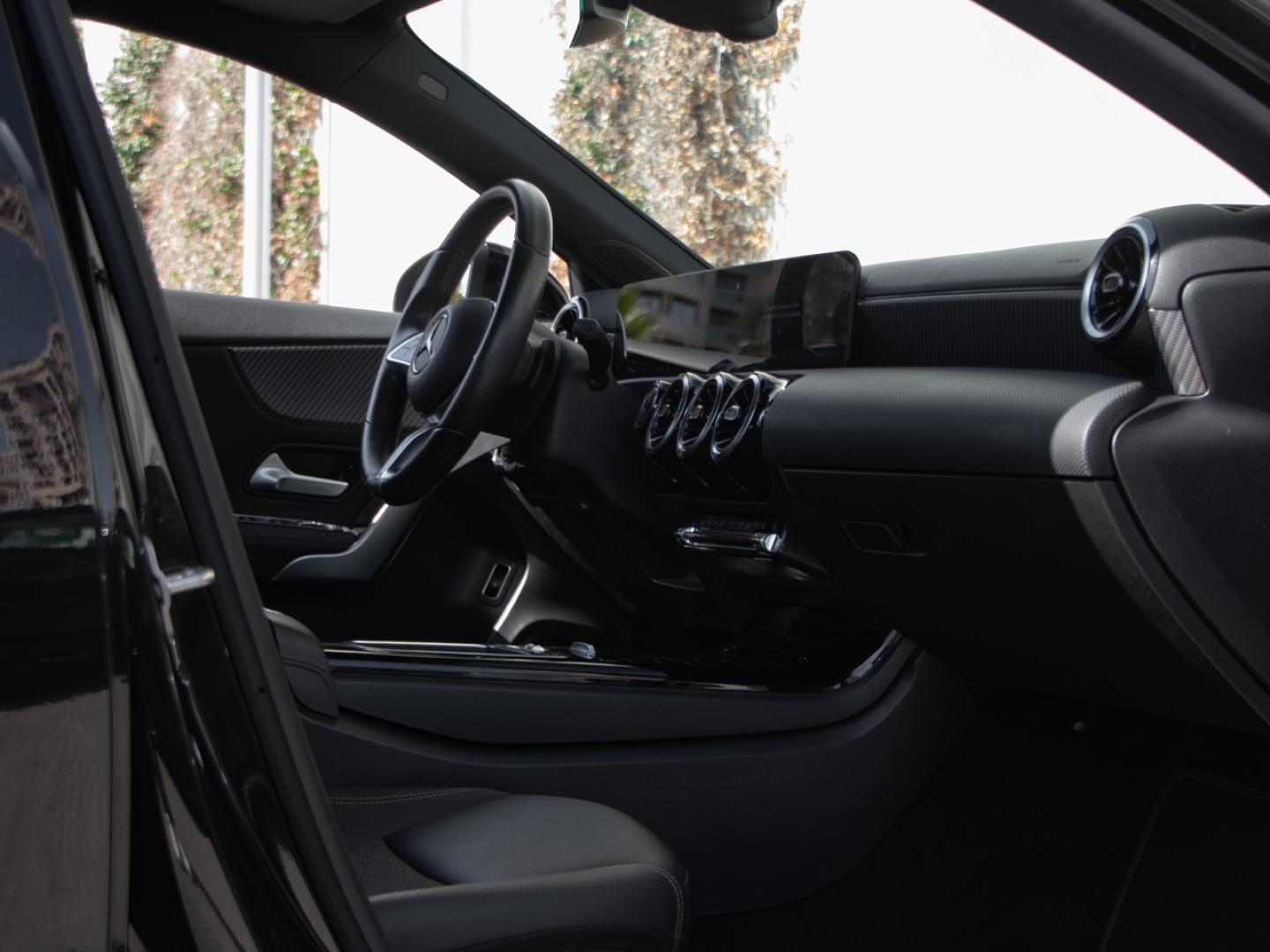 Image MERCEDES-BENZ Classe A 250 e 163+109ch Business Line 8G-DCT