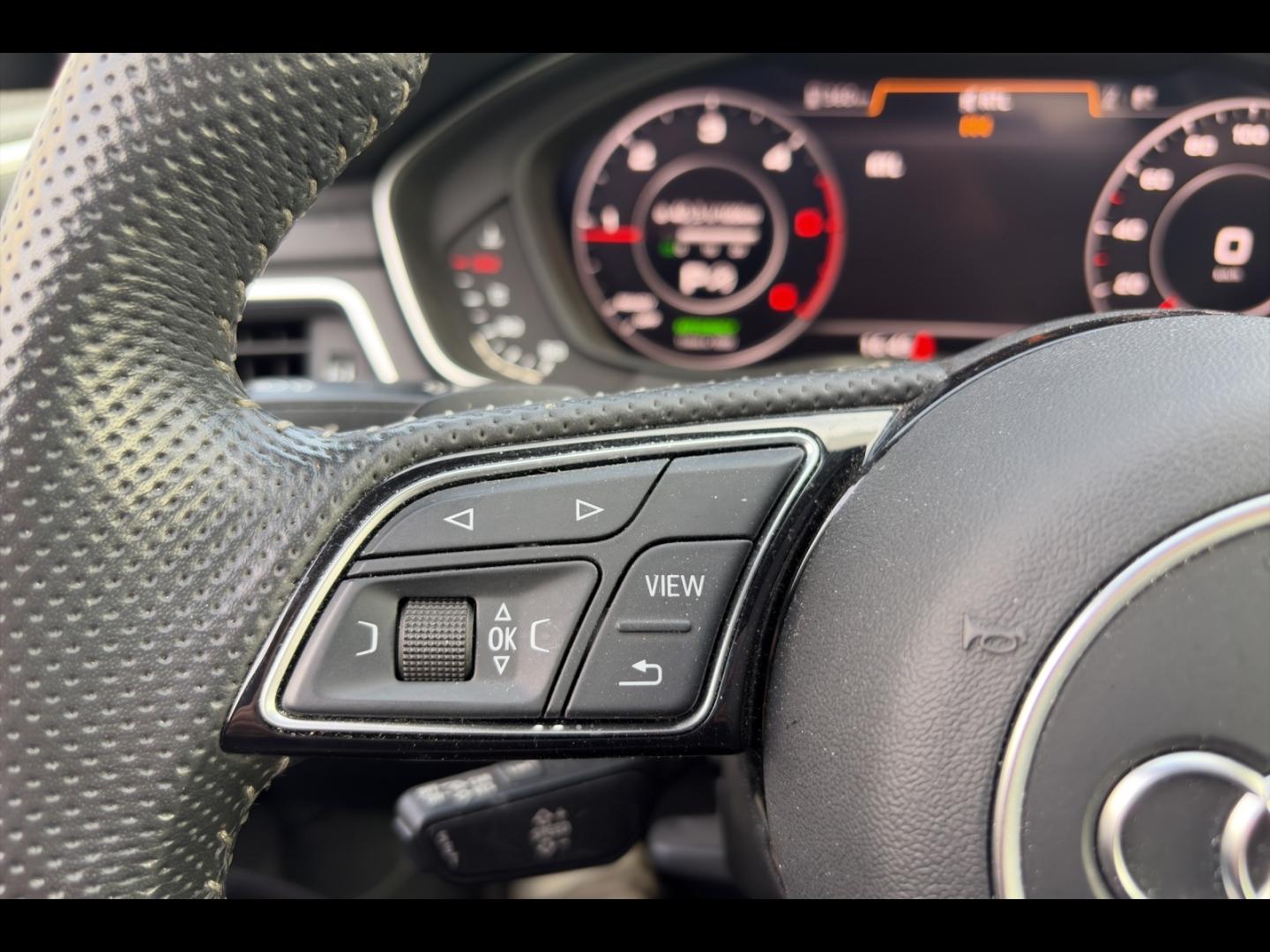 Image AUDI A4 Avant 2.0 TDI 150ch S line S tronic 7
