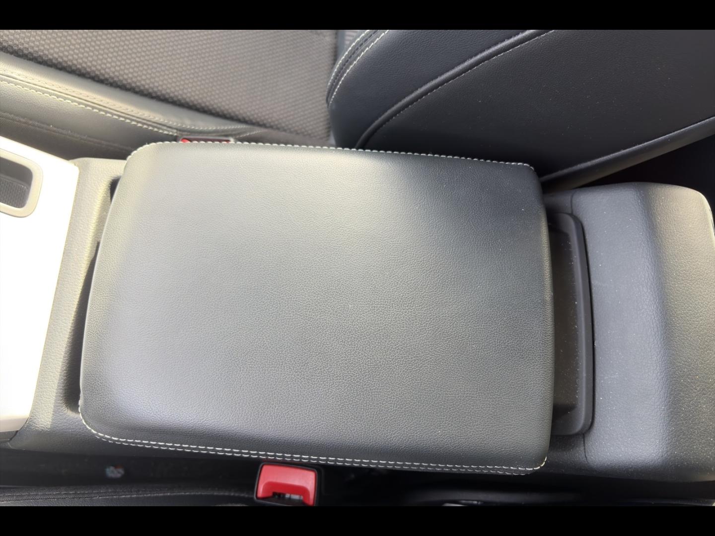 Image AUDI A4 Avant 2.0 TDI 150ch S line S tronic 7