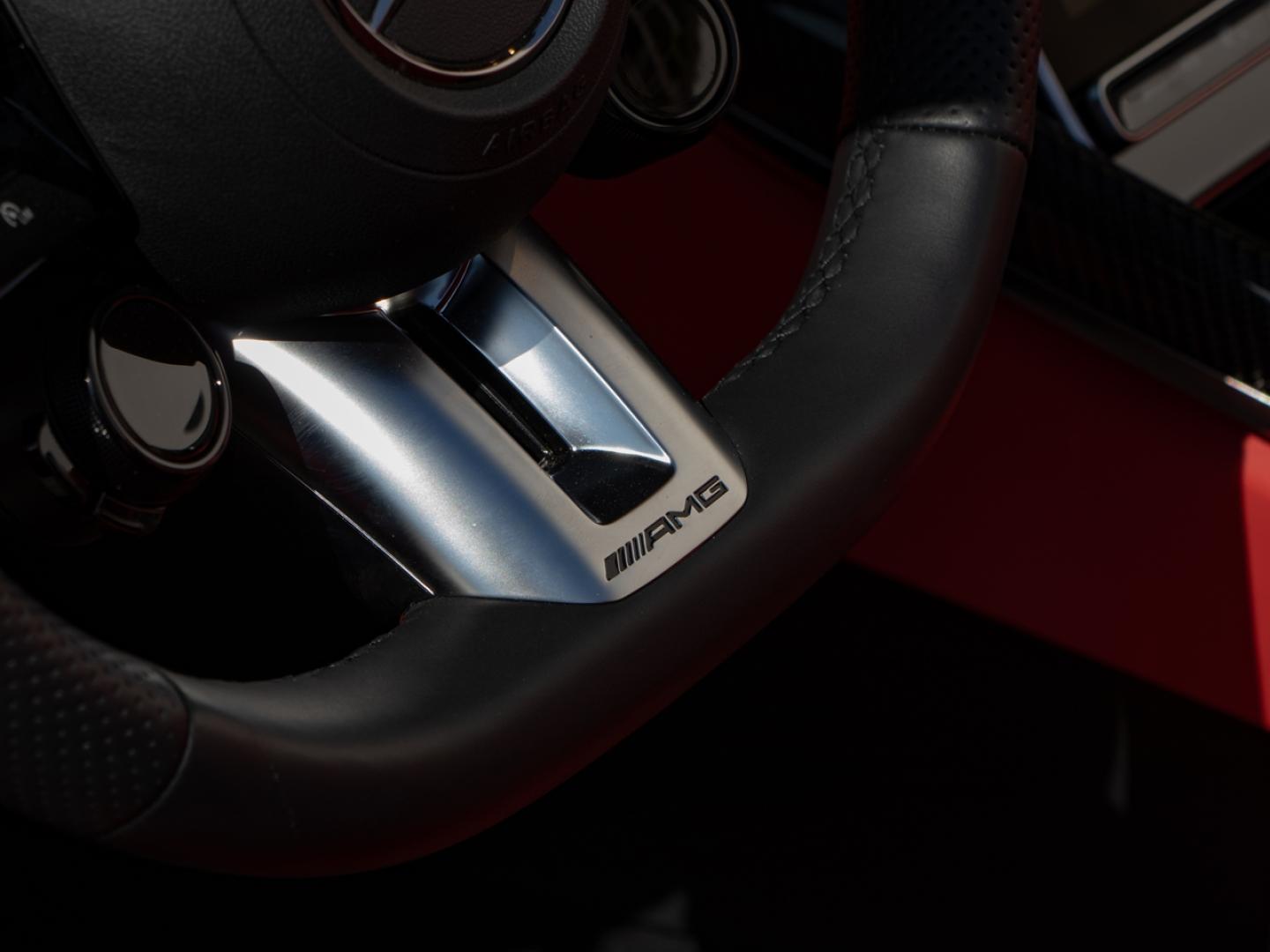Image MERCEDES-BENZ Classe SL 63 AMG 585ch 4Matic+ 9G Speedshift MCT AMG
