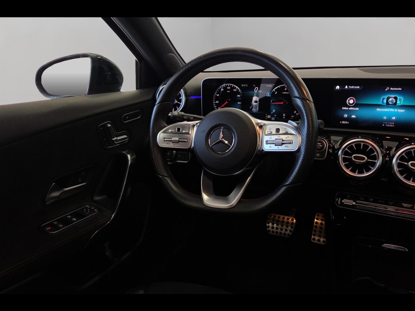 Image MERCEDES-BENZ Classe A 180 d 116ch AMG Line 7G-DCT