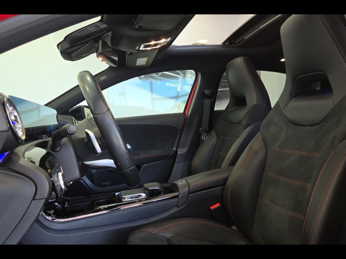 Image MERCEDES-BENZ Classe A 180 d 116ch AMG Line 7G-DCT
