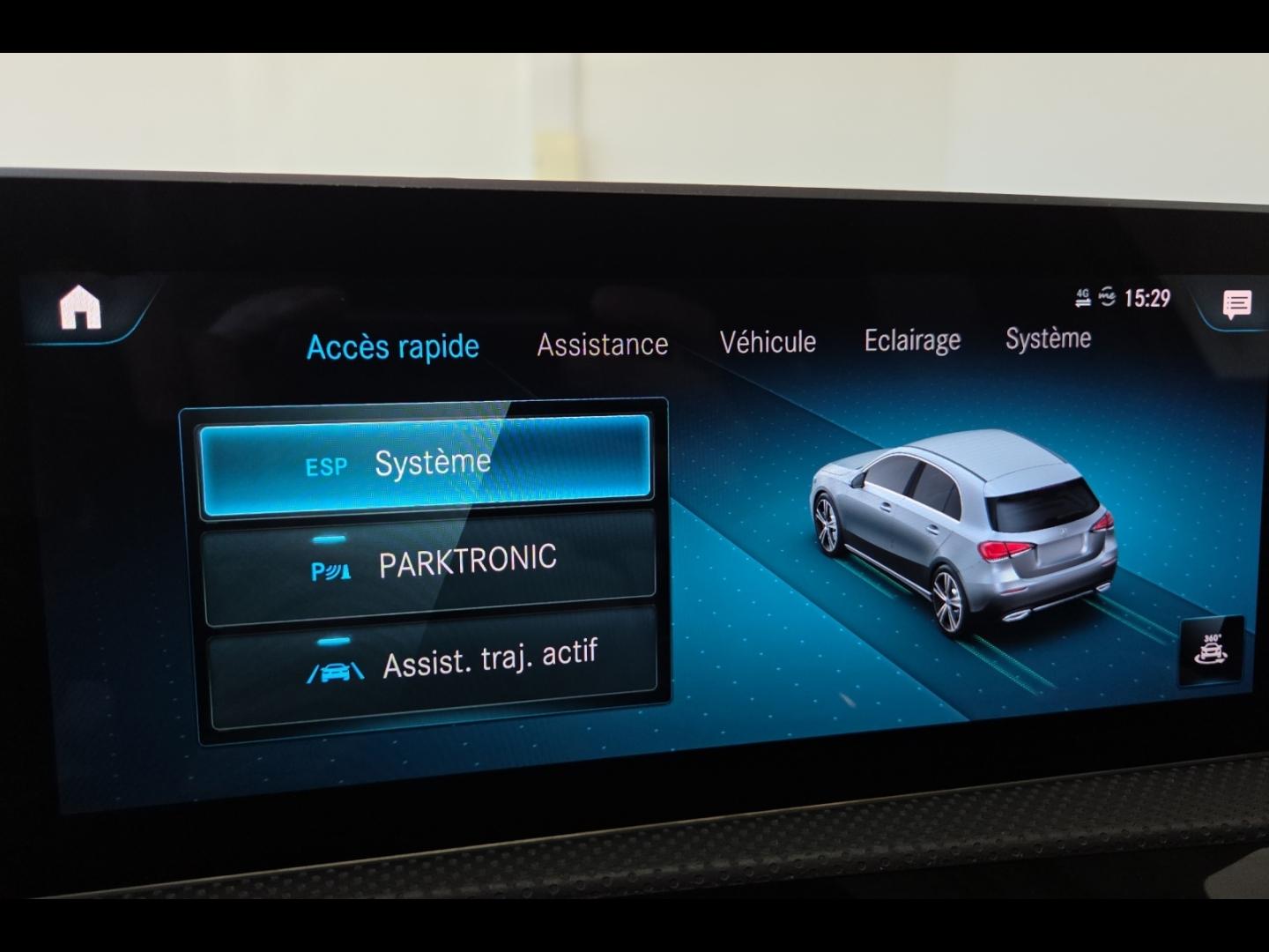 Image MERCEDES-BENZ Classe A 180 d 116ch AMG Line 7G-DCT