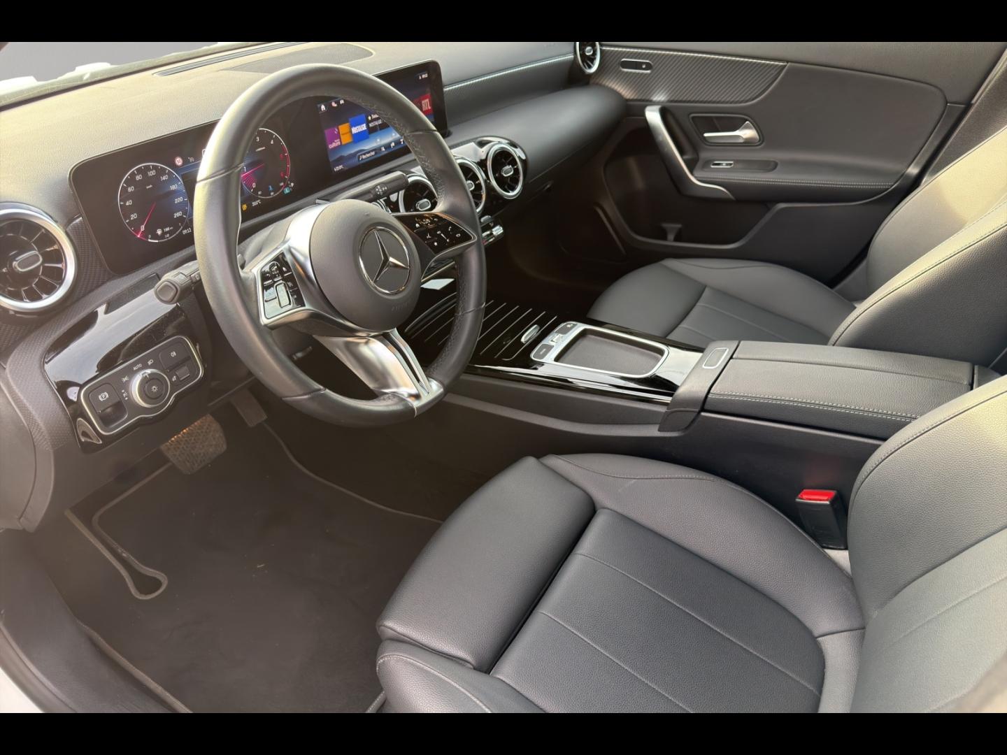 Image MERCEDES-BENZ Classe A 180 d 116ch Progressive Line 8G-DCT