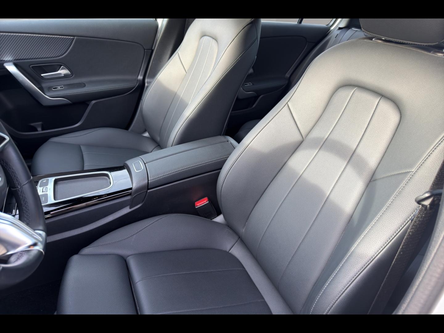 Image MERCEDES-BENZ Classe A 180 d 116ch Progressive Line 8G-DCT