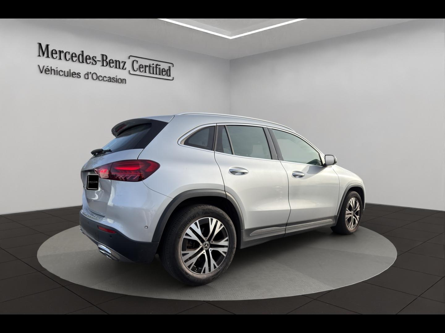 Image MERCEDES-BENZ GLA 200 d 150ch Business Line 8G-DCT