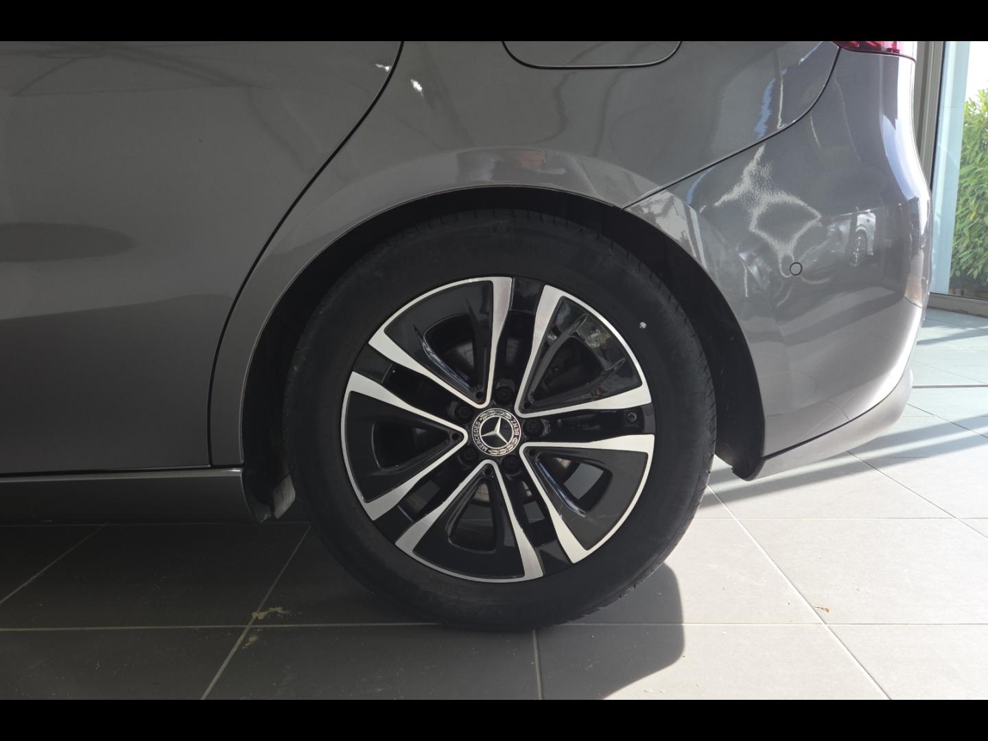 Image MERCEDES-BENZ Classe B 180d 116ch Business Line 8G-DCT