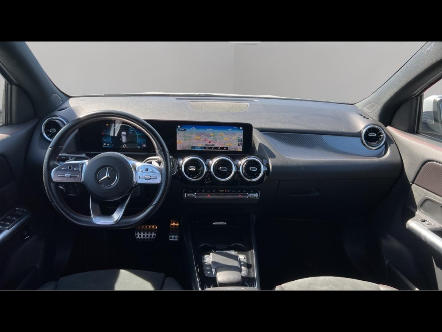 Image MERCEDES-BENZ GLA 200 d 150ch AMG Line 8G-DCT