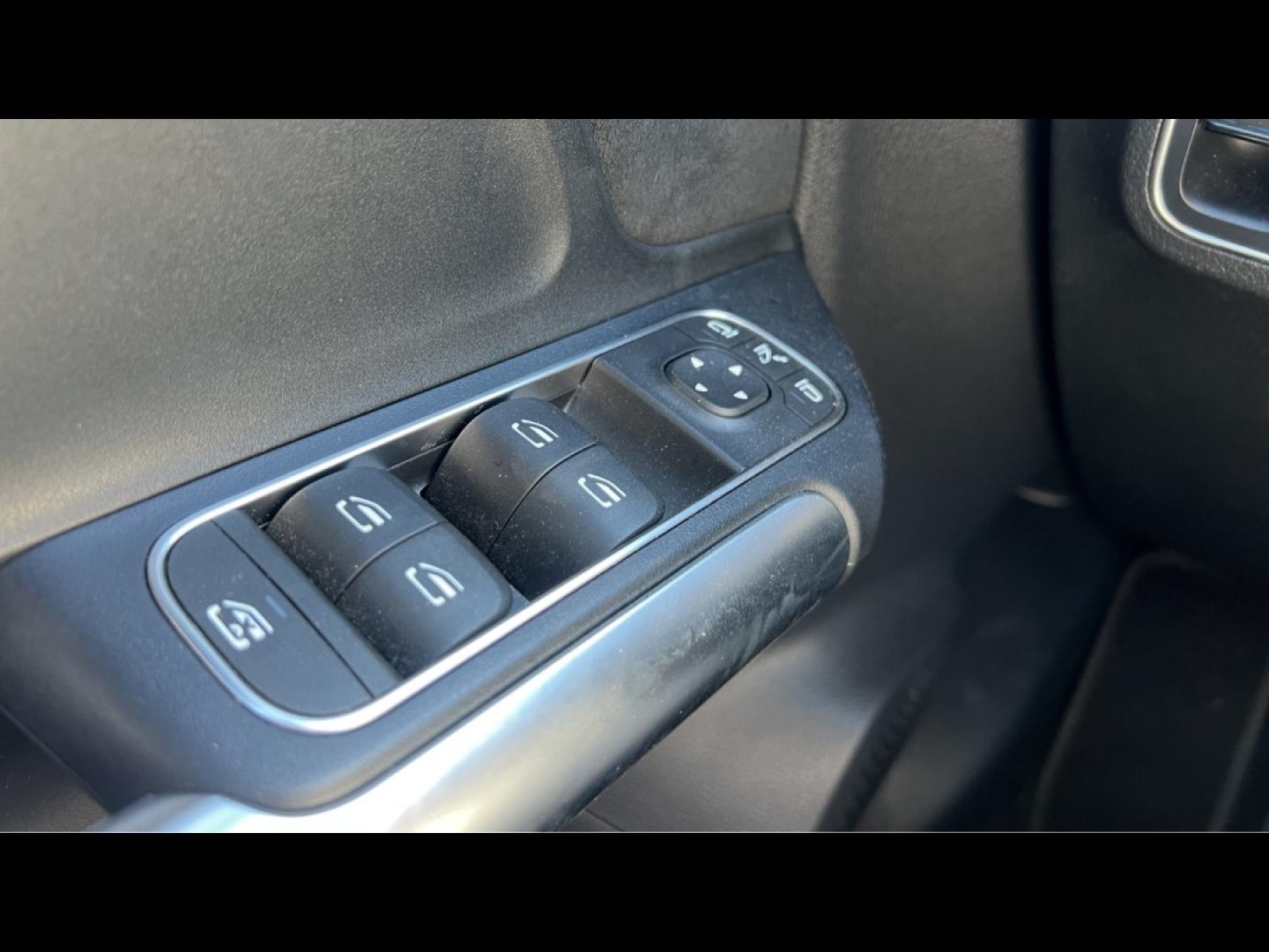 Image MERCEDES-BENZ GLA 200 d 150ch AMG Line 8G-DCT