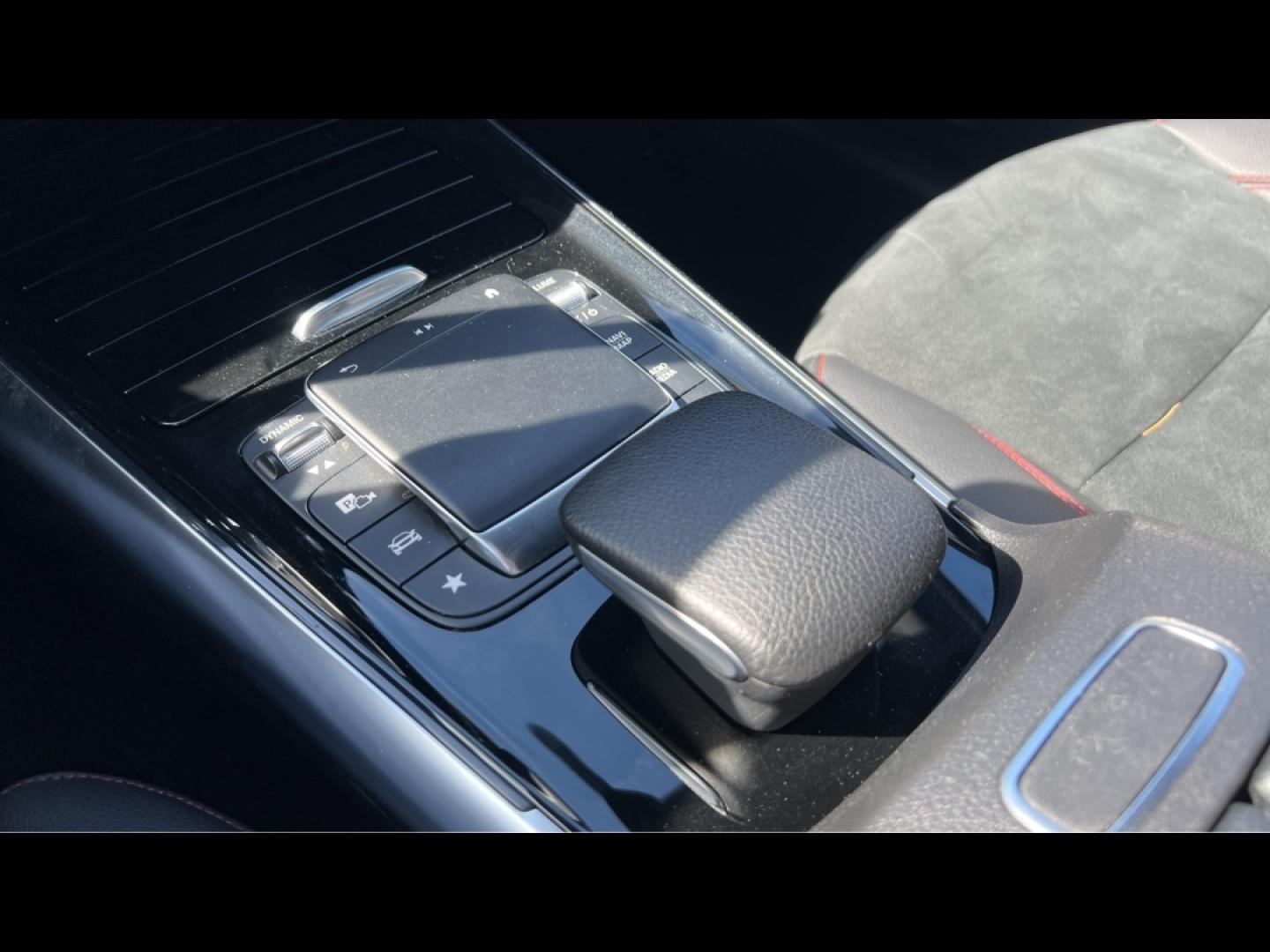 Image MERCEDES-BENZ GLA 200 d 150ch AMG Line 8G-DCT