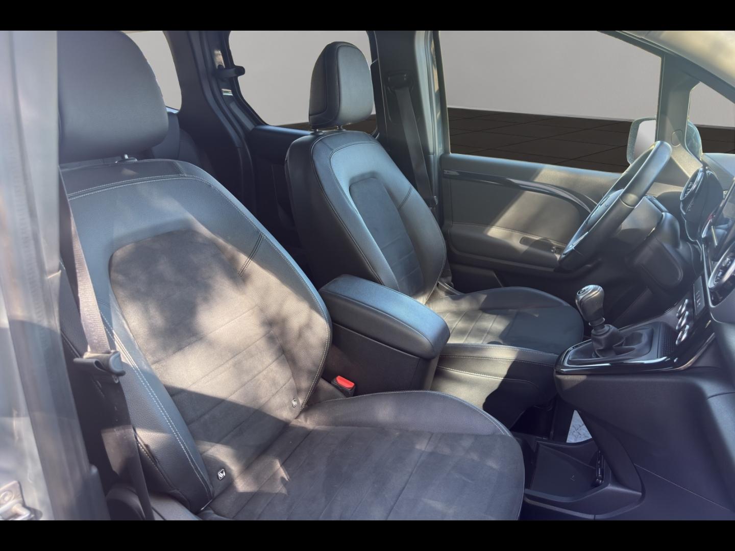 Image MERCEDES-BENZ Classe T Classe T 160 d Style