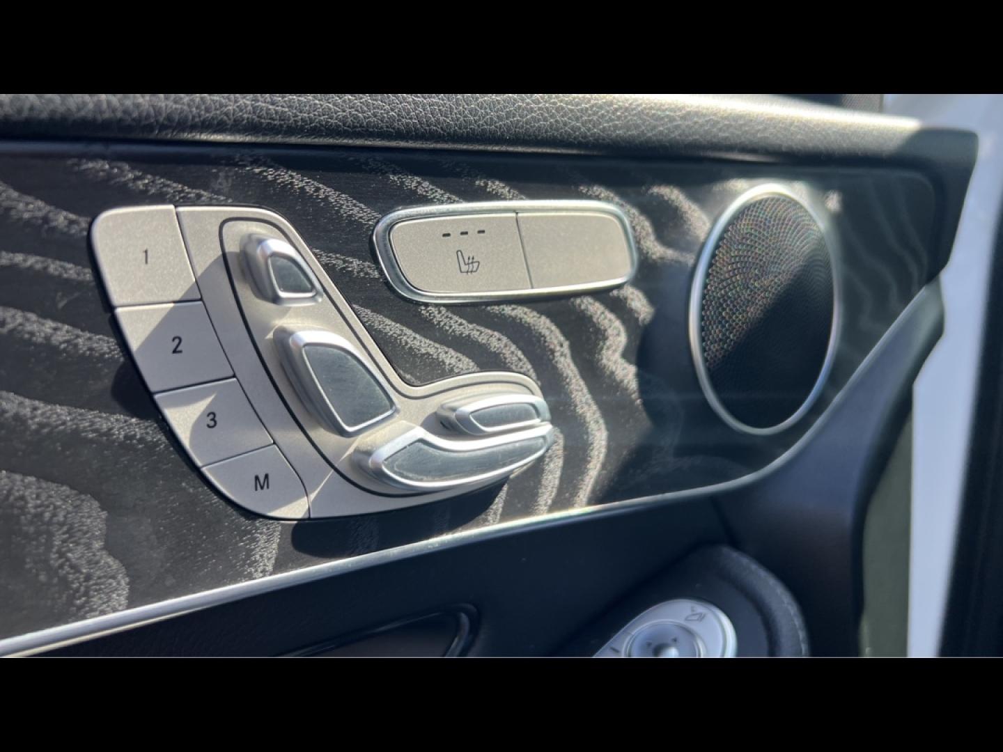 Image MERCEDES-BENZ GLC Coupé 220 d 194ch AMG Line 4Matic 9G-Tronic