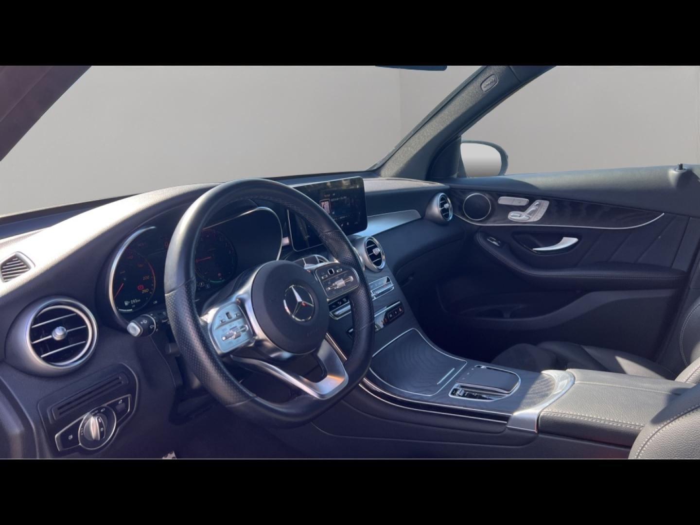Image MERCEDES-BENZ GLC 300 e 211+122ch AMG Line 4Matic 9G-Tronic Euro6d-T-EVAP-ISC