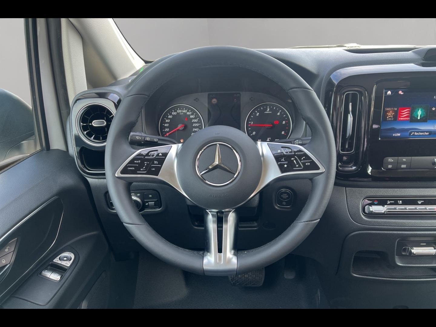 Image MERCEDES-BENZ Vito Fg 119 CDI Mixto Long Select Propulsion 9G-Tronic