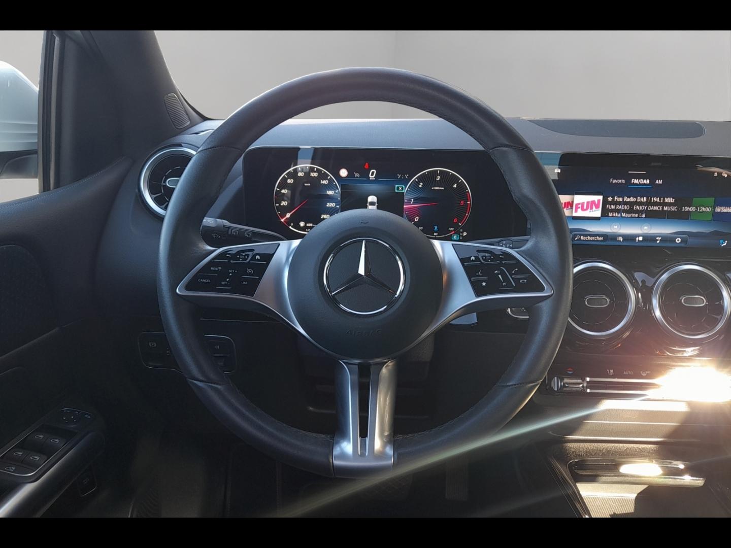Image MERCEDES-BENZ Classe B 180d 116ch Progressive Line 8G-DCT