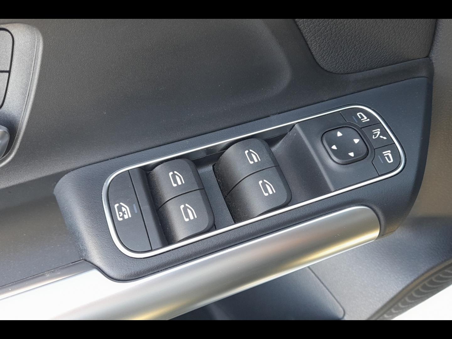 Image MERCEDES-BENZ Classe B 180d 116ch Progressive Line 8G-DCT