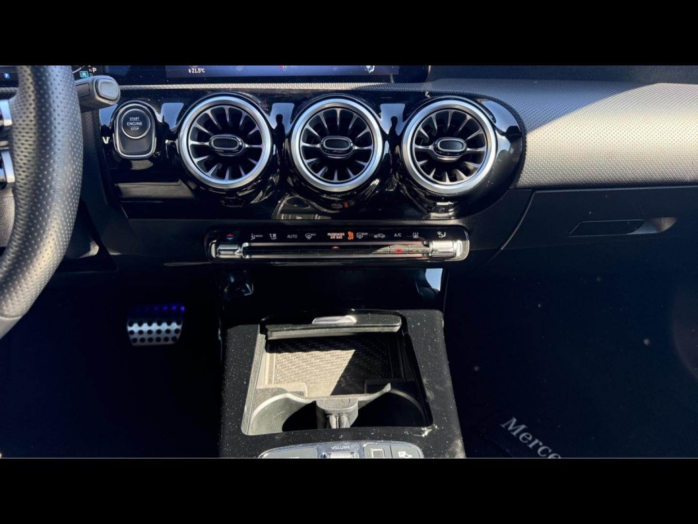 Image MERCEDES-BENZ Classe A 250 e hybride rechargeable 218ch AMG Line 8G-DCT