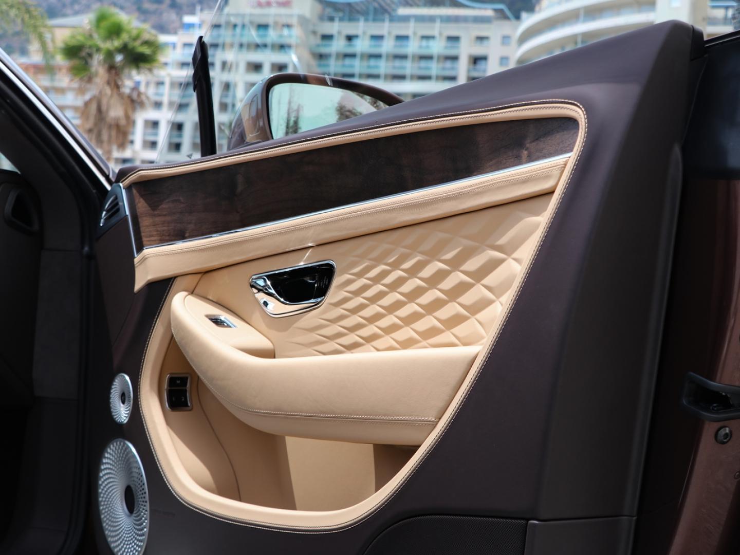 Image BENTLEY CONTINENTAL GT Azure V8 4.0 Hybrid 680ch