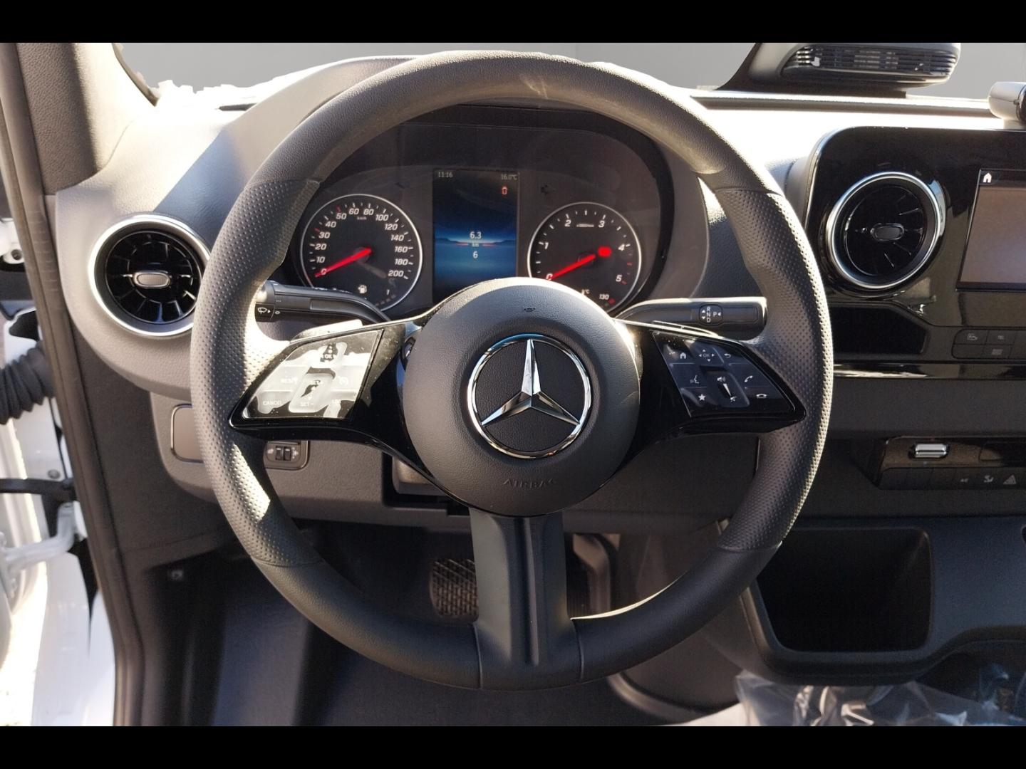 Image MERCEDES-BENZ Sprinter Fg 315 CDI 37 3T5 Pro 9G-Tronic ( 45000 HT )
