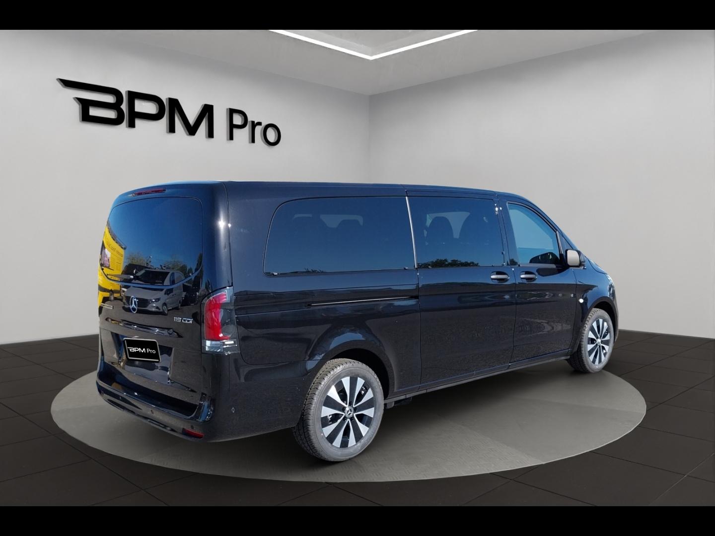 Image MERCEDES-BENZ Vito Fg Vito Tourer 119 CDI XL Select Propulsion 9G-Tronic ( 67500 HT )