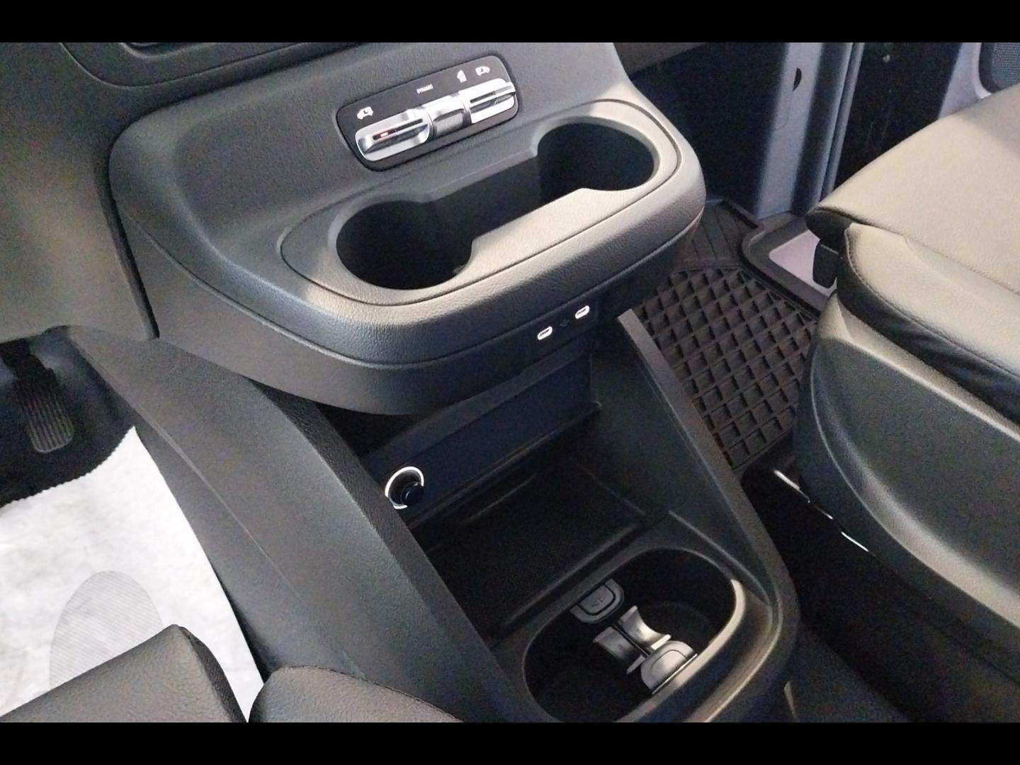 Image MERCEDES-BENZ Vito Fg 119 CDI Mixto Long Select Propulsion 9G-Tronic  (65500? HT)