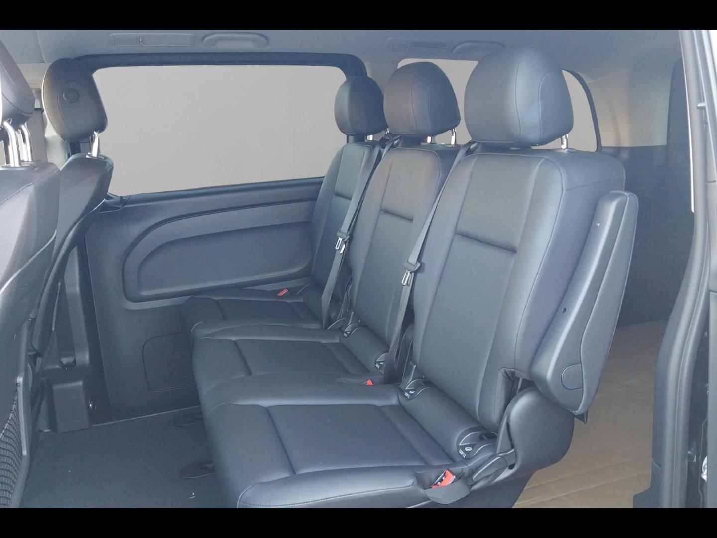 Image MERCEDES-BENZ Vito Fg 119 CDI Mixto Long Select Propulsion 9G-Tronic  (65500? HT)