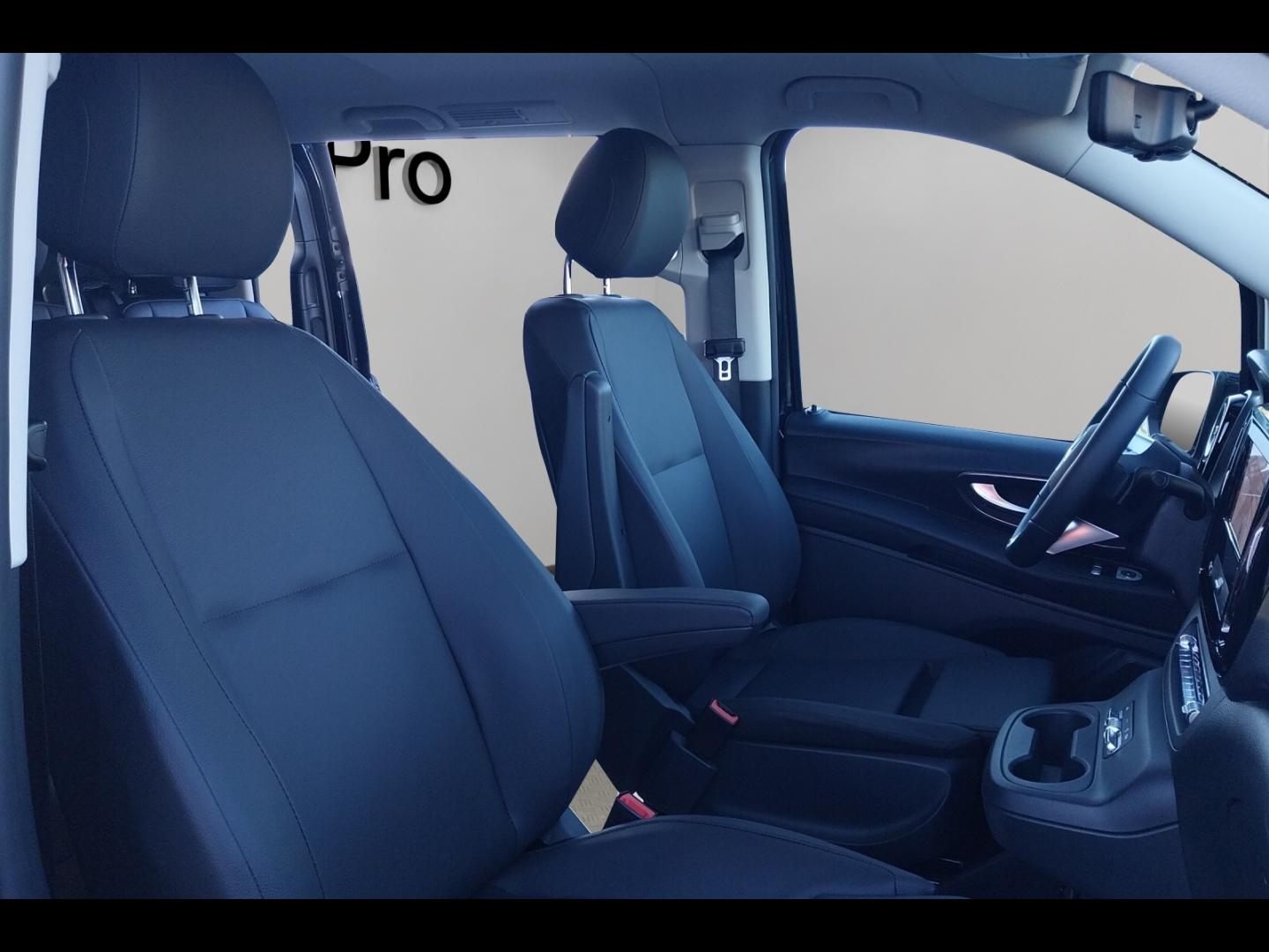 Image MERCEDES-BENZ Vito Fg 119 CDI Mixto Long Select Propulsion 9G-Tronic  (65500? HT)