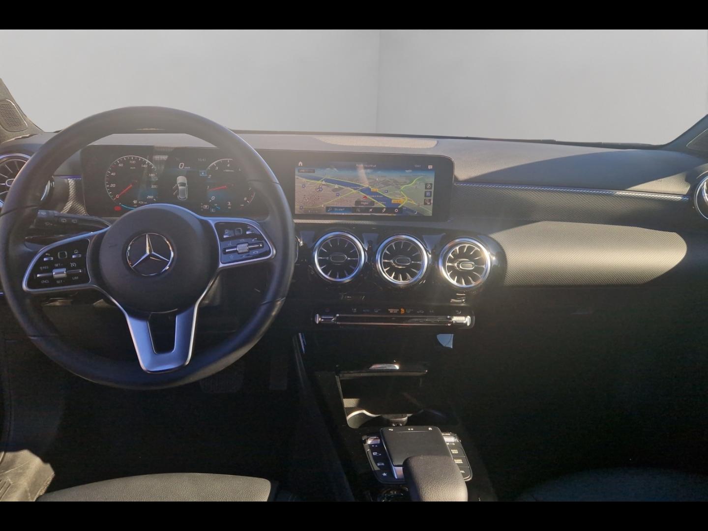 Image MERCEDES-BENZ Classe A 180 136ch Progressive Line 7G-DCT