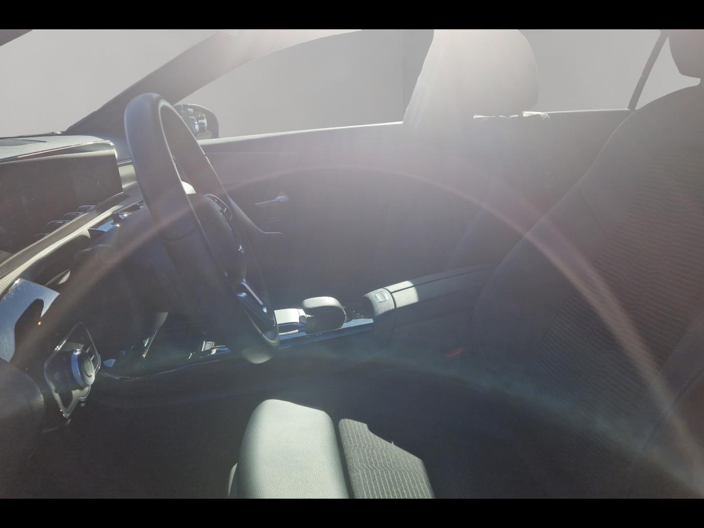 Image MERCEDES-BENZ Classe A 180 136ch Progressive Line 7G-DCT