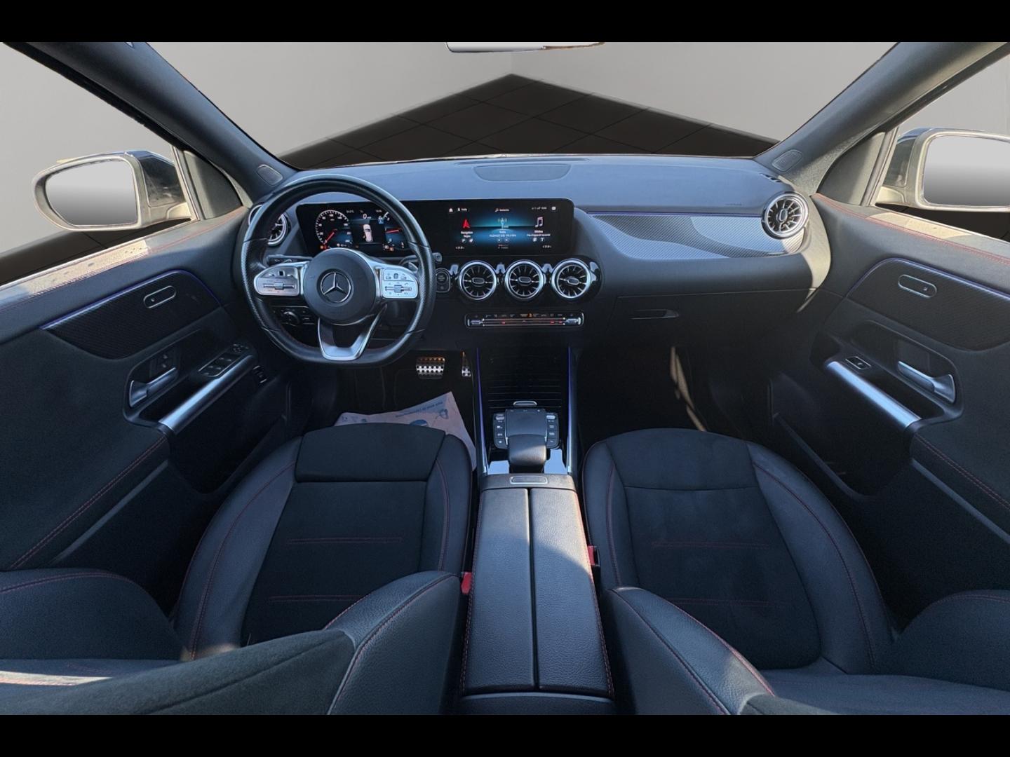Image MERCEDES-BENZ GLA 200 d 150ch AMG Line 8G-DCT