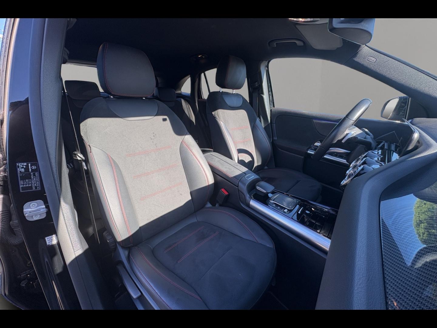 Image MERCEDES-BENZ GLA 200 d 150ch AMG Line 8G-DCT