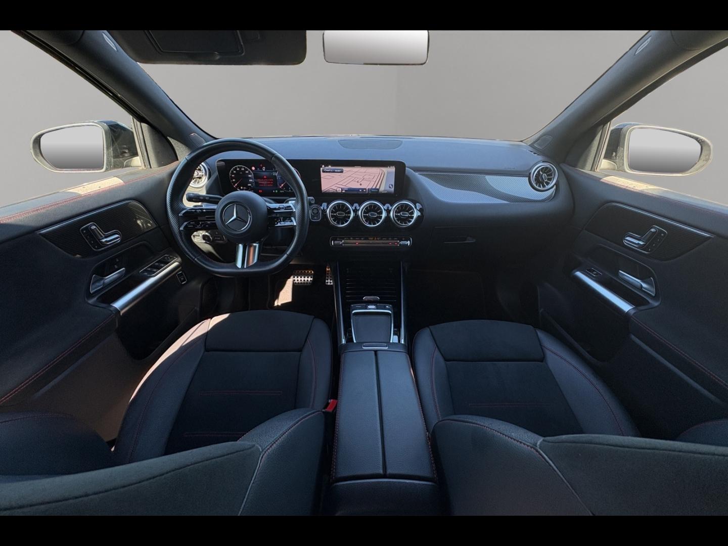 Image MERCEDES-BENZ GLA 200 d 150ch AMG Line 8G-DCT